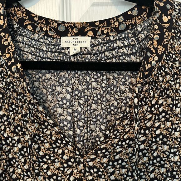 Mason & Belle Boho Top - Picture 2 of 4